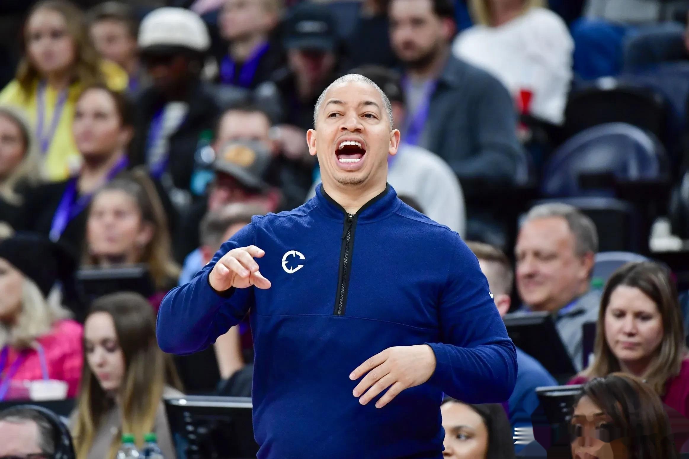 包含快船队后卫受伤退赛，球队前景陷入不确定的词条