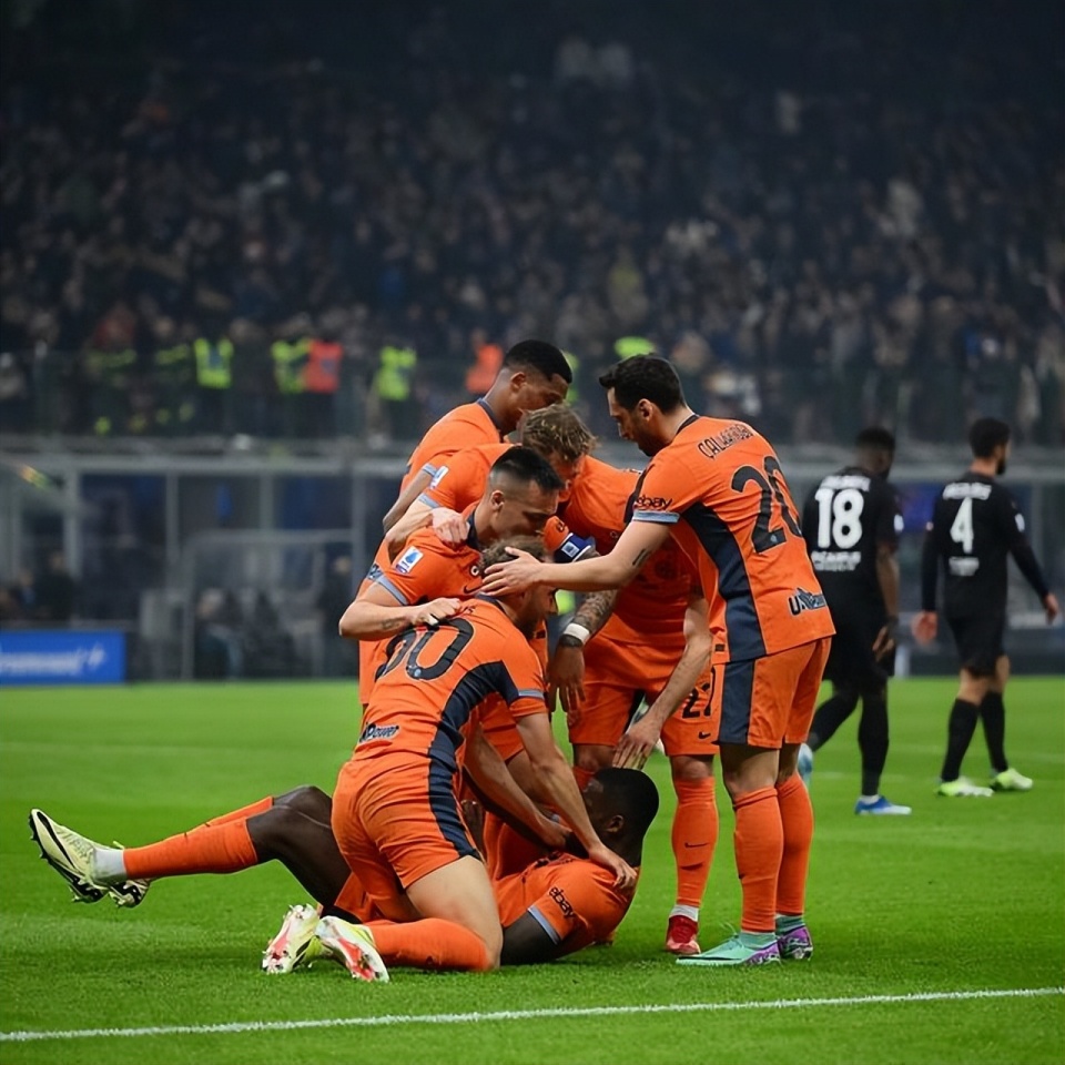 开云官网-包含江苏队全力备战季后赛，士气高涨备战关键战的词条