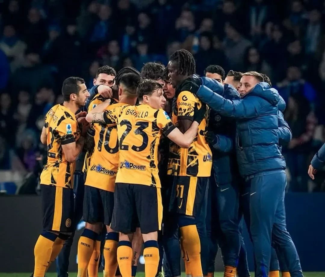 那不勒斯客场惨败,欧冠形势不妙 那不勒斯客场惨败,欧冠形势不妙