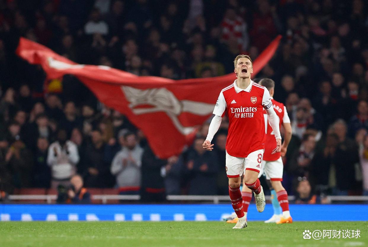 包含翻盘成功，富勒姆主场逆转继续争夺前四的词条