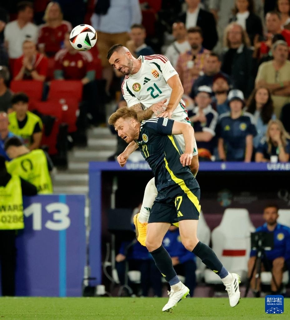 关于匈牙利国家足球队在挑战瑞士队中拔得头筹的信息