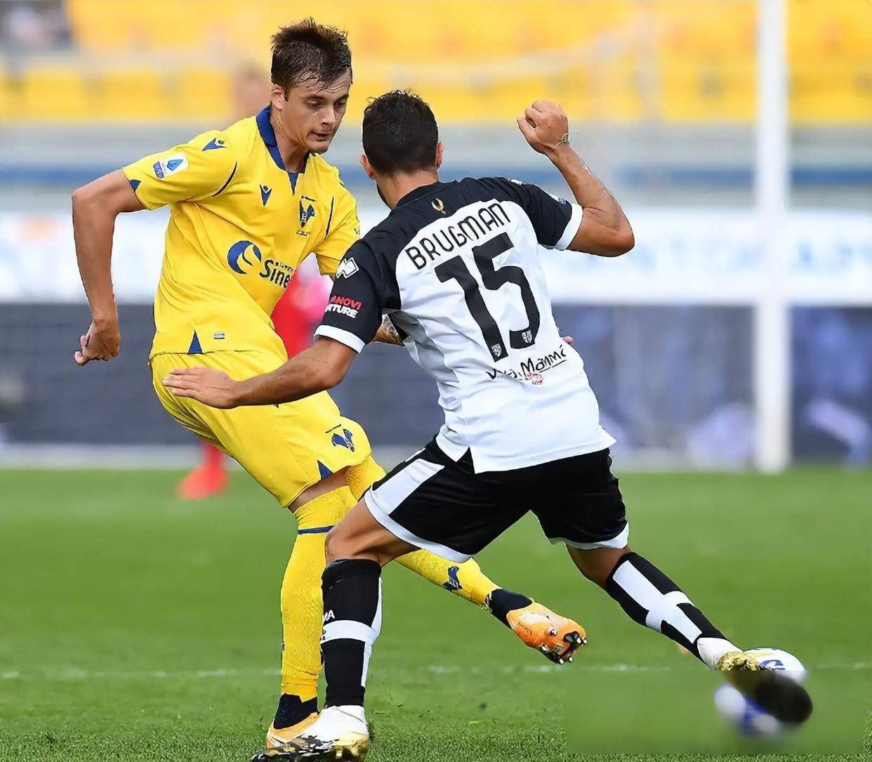 都灵客场告捷，赢得赛季首场意甲胜利