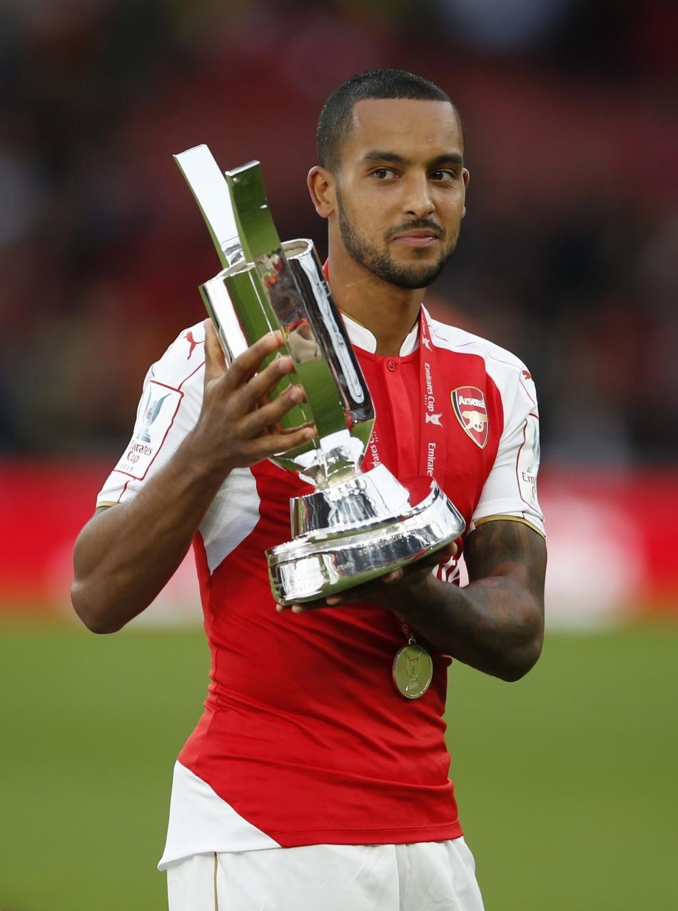 包含阿联酋球队取得胜利，信心倍增的词条