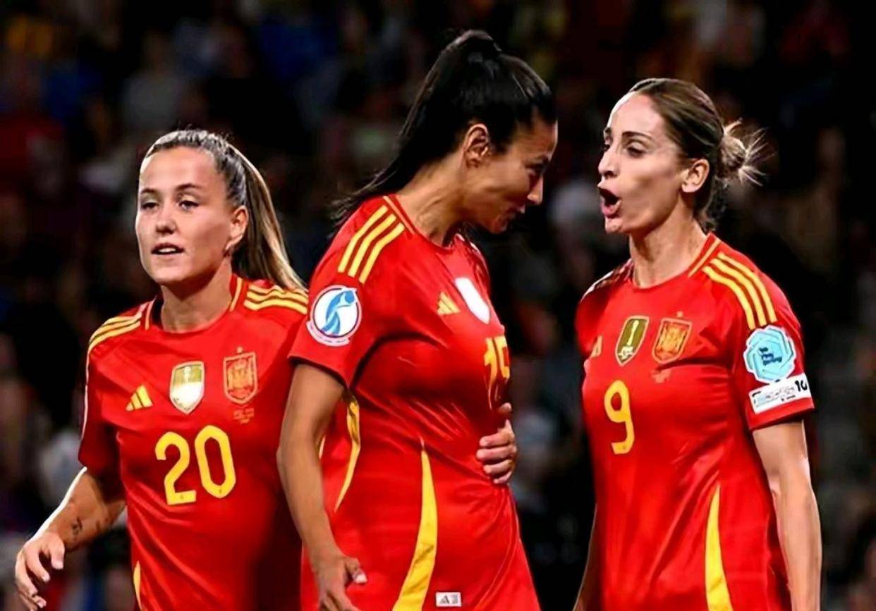 开云体育入口-欧洲女足赛事呈现激烈对决