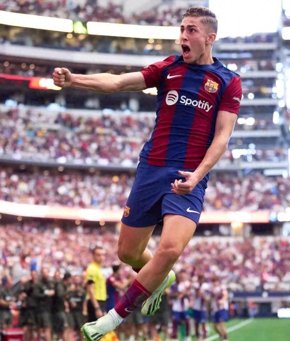 巴伦西亚一飞冲天,气势如虹的简单介绍 巴伦西亚一飞冲天,气势如虹的简单介绍