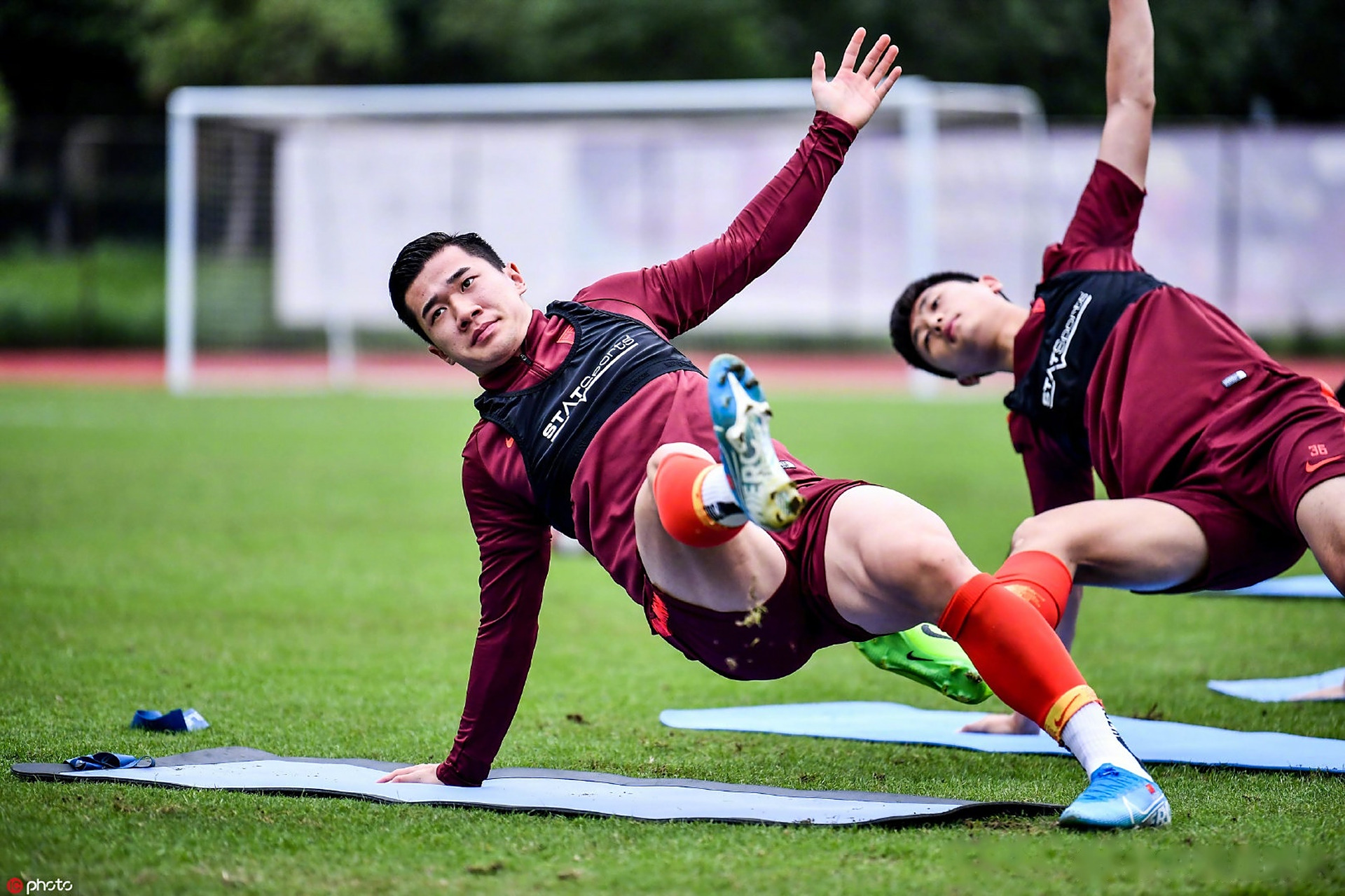 埃因霍温壮志凌云，向冠军发起冲击的简单介绍