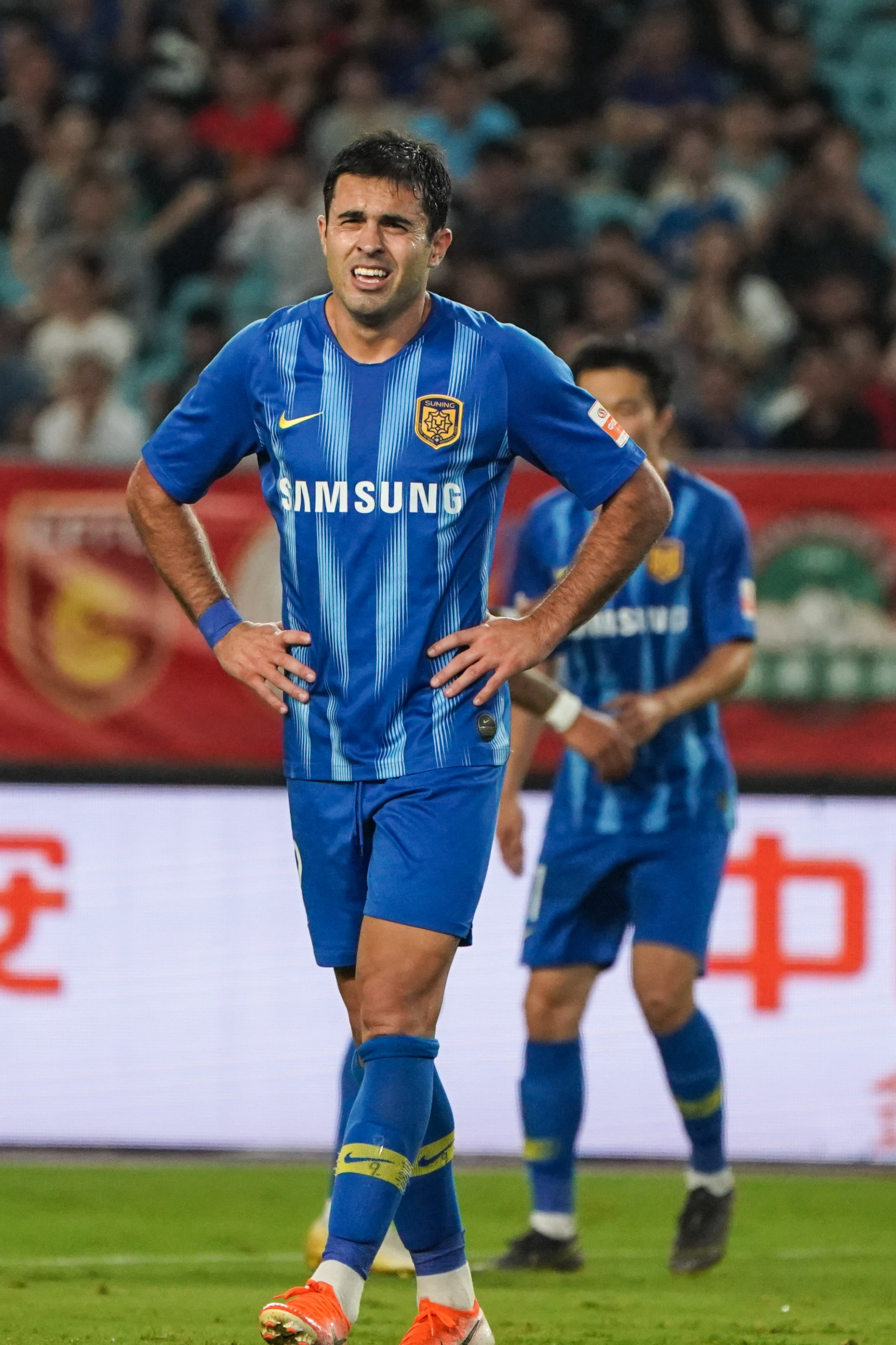 上港客场大胜苏宁，取得关键胜利的简单介绍