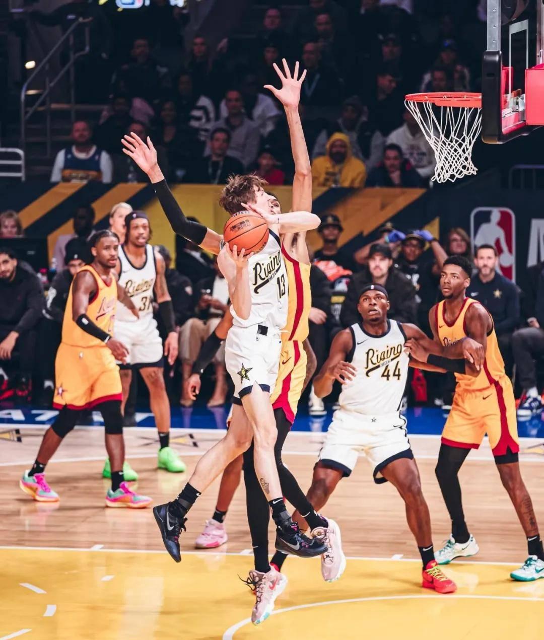 开云体育官网-关于公牛遭遇惨败，拉文表现低迷影响全队的信息