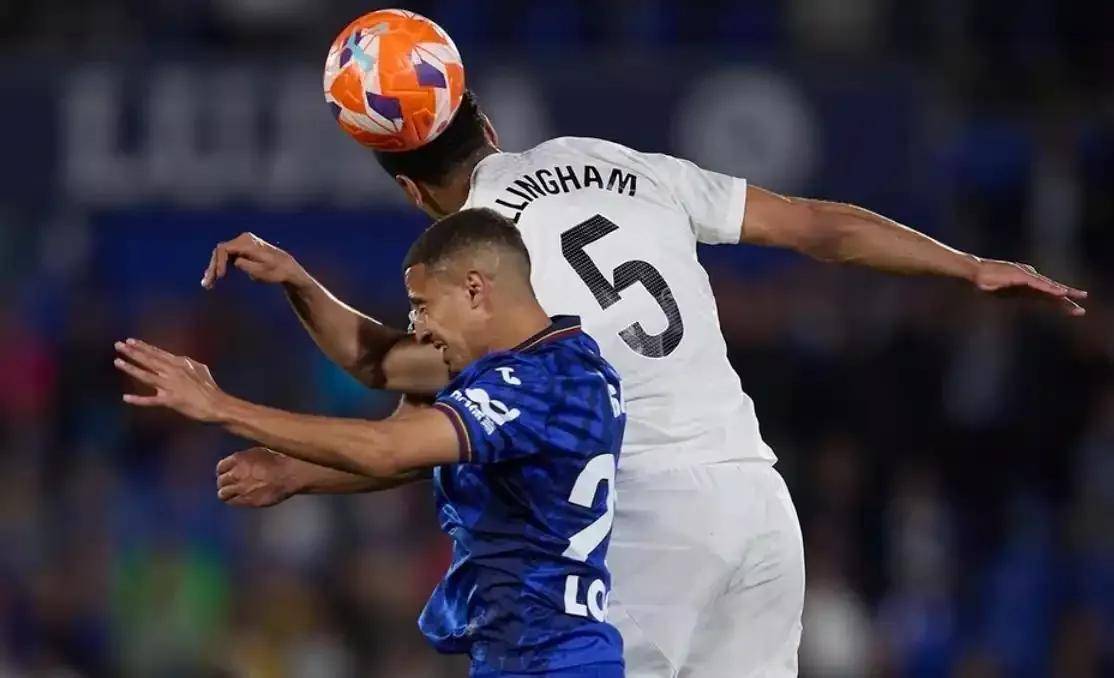 包含赫塔菲遭遇败仗，球队形势不容乐观的词条