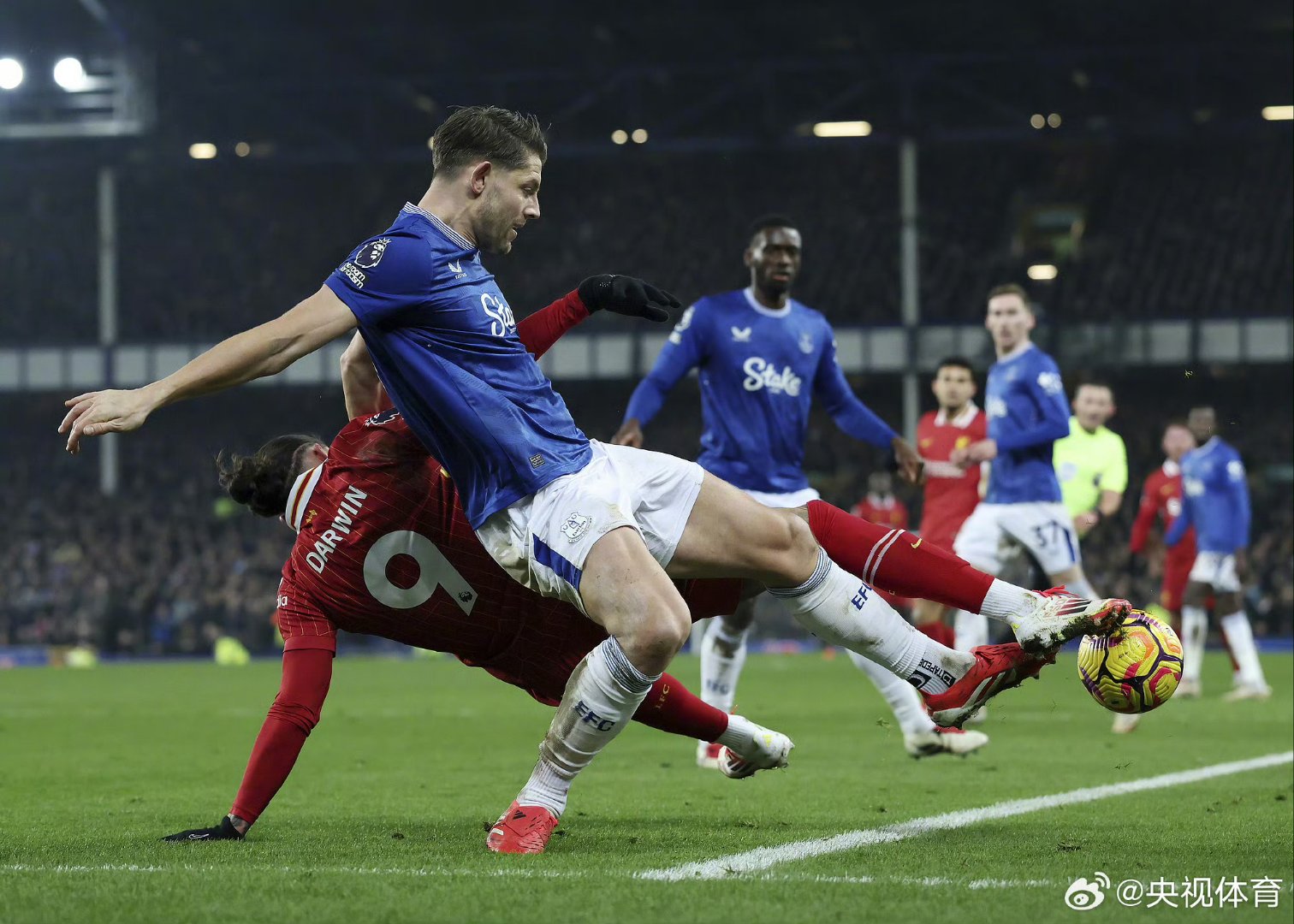 开云APP-切尔西客场逆转埃弗顿，保持不败
