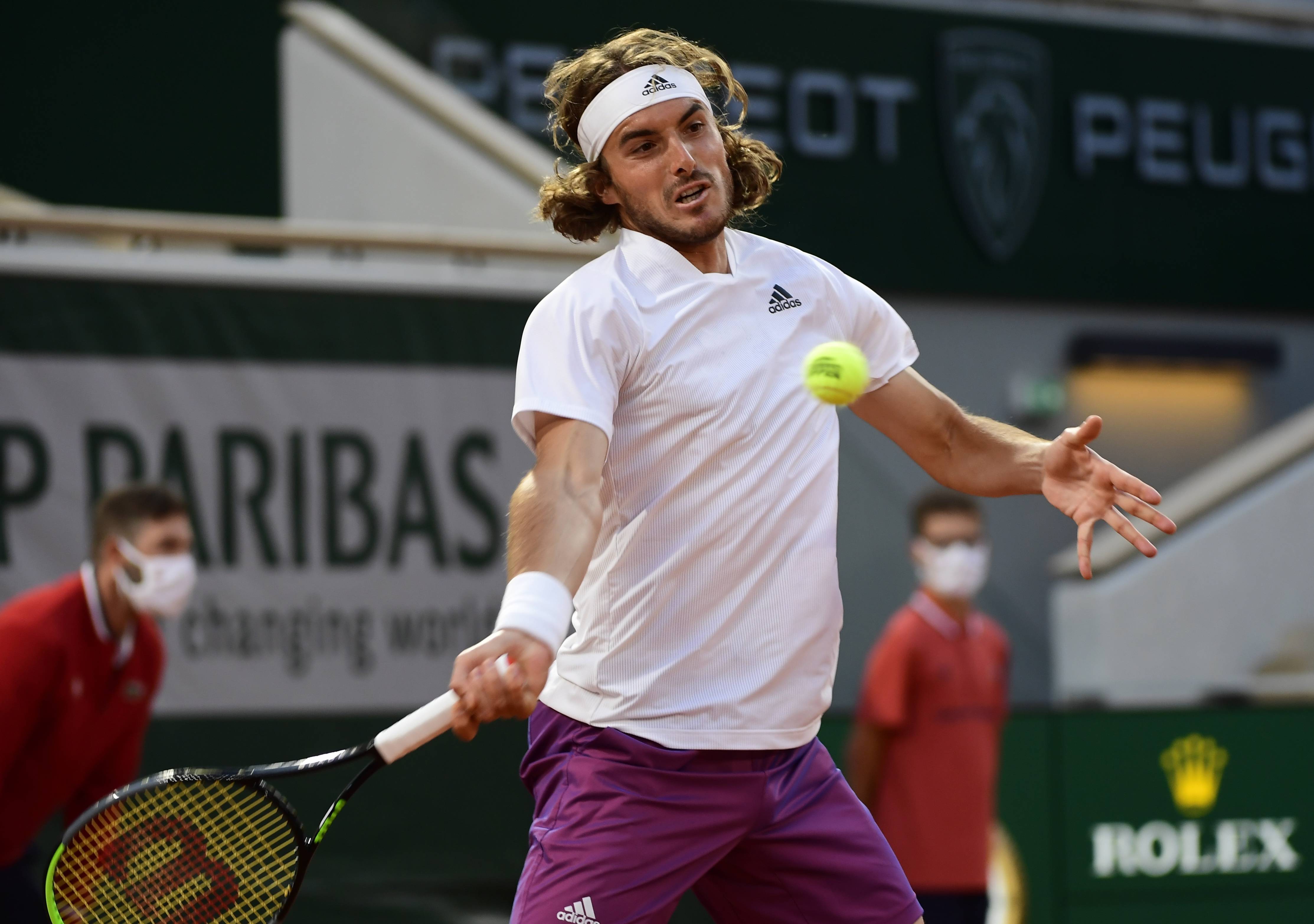 日本网球队鏖战美国网球队，西西帕斯爆发神勇的简单介绍