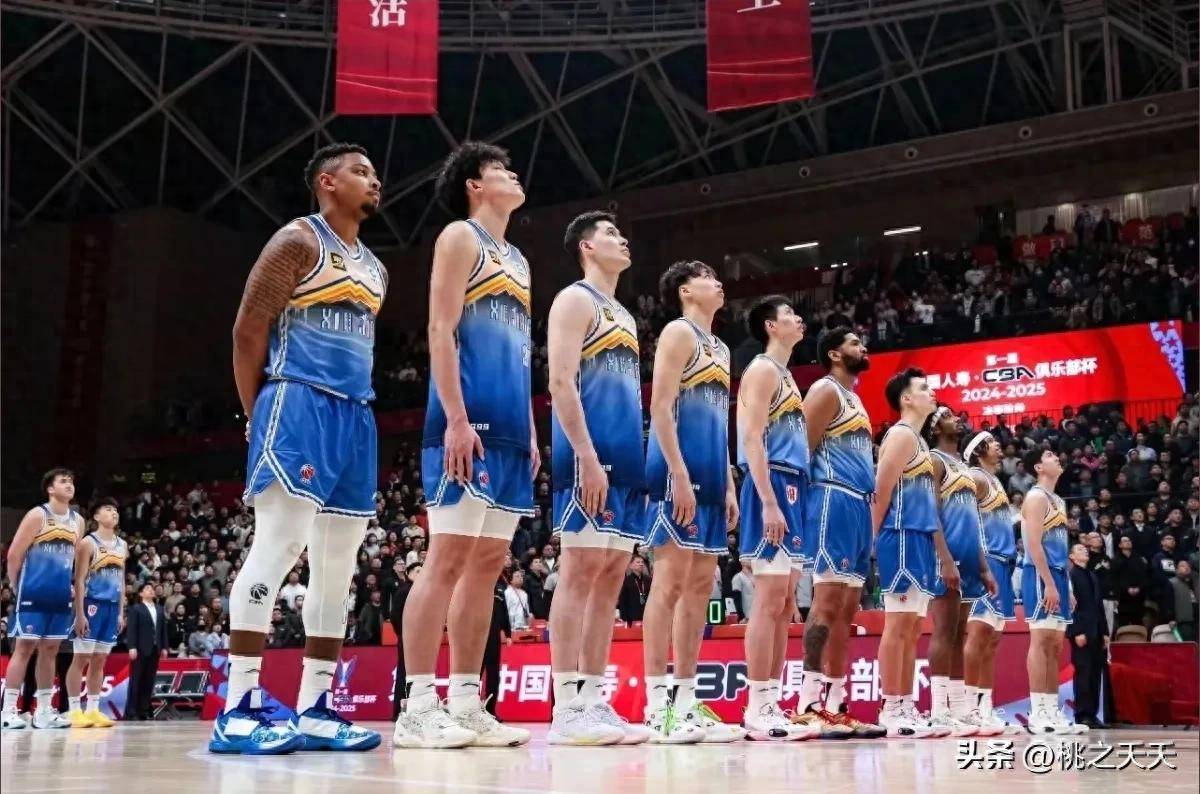 包含CBA决赛震撼开打，巅峰对决引爆全场的词条